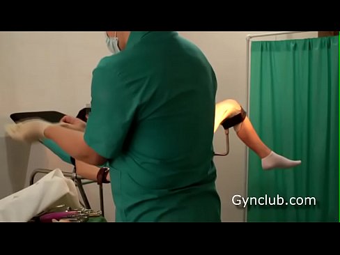 exam on gyno chair