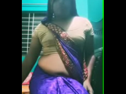 Epic saree navel