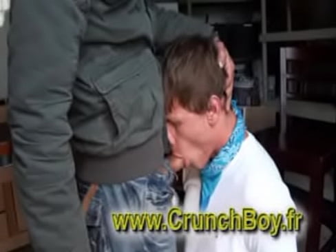 extrait video gay gratuit de crunchboy v. soumission sexuelle grosse bite beau