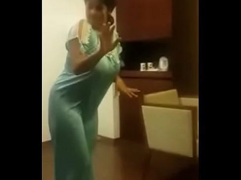 Bhabhi dancing madly