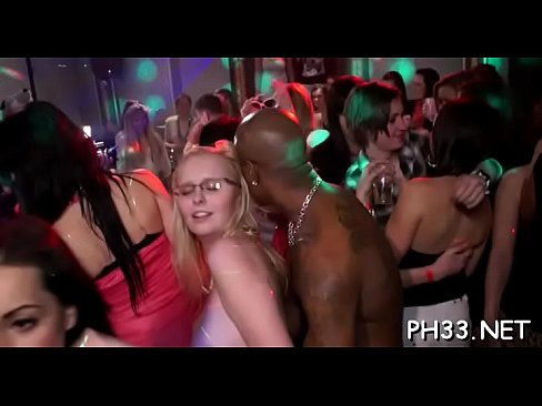 Gangbang wild patty at night club