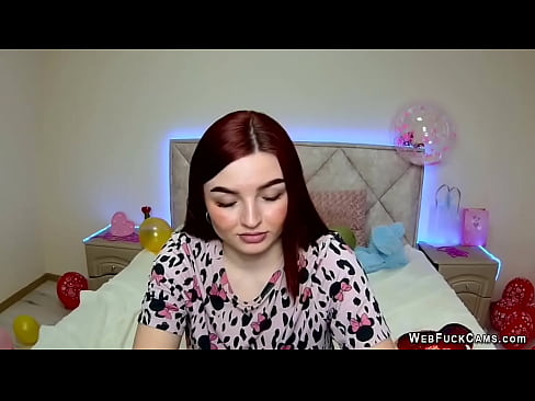 Cute amateur redhead young babe NicolPot in tshirt sitting in front of her webcam and chatting with fans and having fan on live homemade webcam solo show