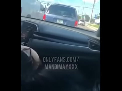 Sucking dick at a red light