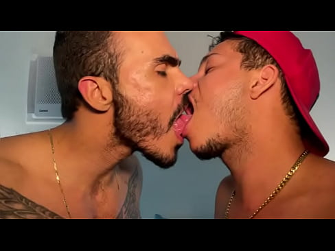 Dois Pauzudos Caio Vilar e Marcelo Debian Fazendo uma DP em Blessed Boy. Completo RED. Parte 1