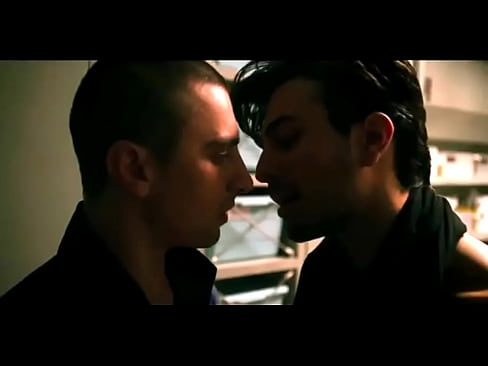 Hot Gay Kiss from Mainstream Television - #1 | GAYLAVIDA.COM