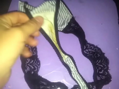 El tanga sucio de mi novia