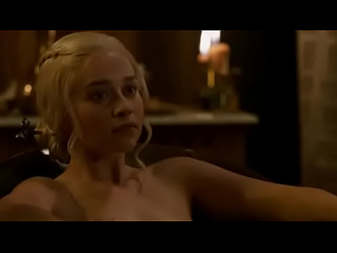 Emilia clarke Game of thrones nude scene season 3 episode 8