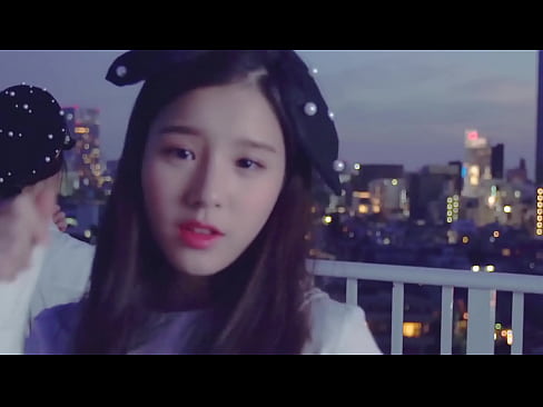 “Boy you just give me your love!!” LOONA (Hyunjin, Heejin) - “I’ll Be There” (LESBIAN GIRLS LOVE)