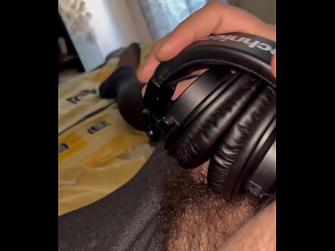 Jerking headset