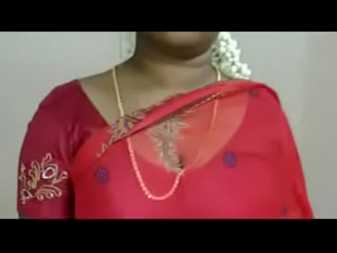 Hot Mallu Servant Aunty Saree Drop to impress Young boys