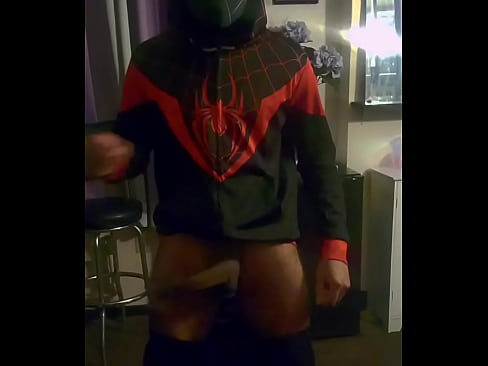 Elijah Nelson jerking off in spiderman costume