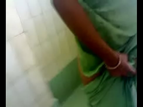 Desi Randi Pissing