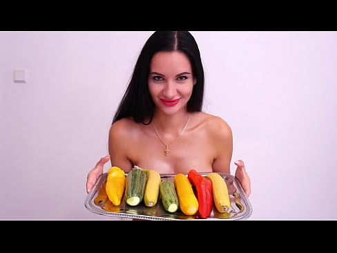 MEGAN VENTURI - FRUIT, VEGETABLE AND ANAL PARTY!