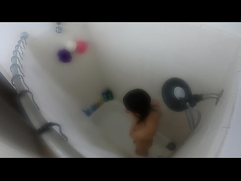 Gorgeous Asian Slut Fucked in the Twat While Trying to Take a Bath
