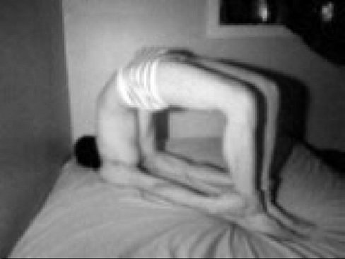 flexible boy masturbates in bed