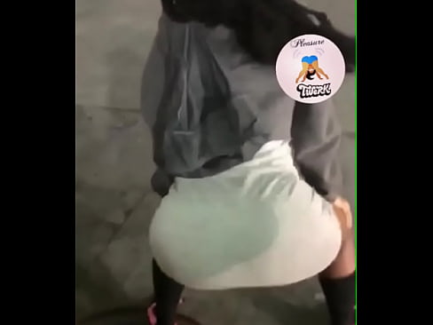 Hot And Sexy Twerking Videos IG @pleasuretwerk1