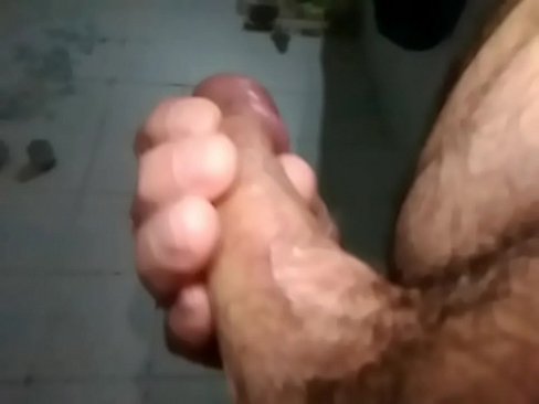 Me clave una paja con lubricante, muy buena!!!