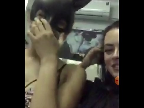 Turkish rabit shows boobs on periscope