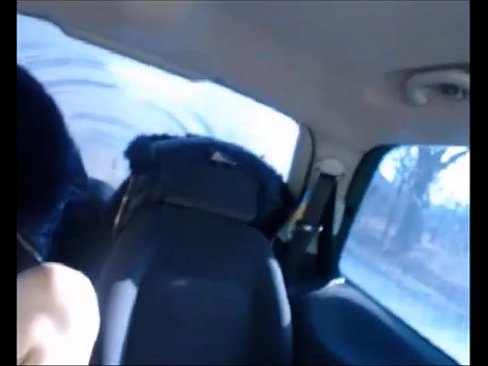 2 girls rubbing their pussy on the backseat- livespicycams.com