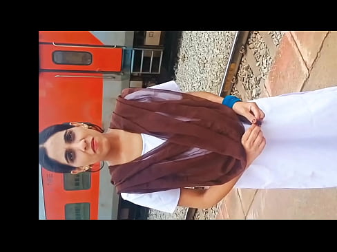 Indian College girl Fucked in Railway station