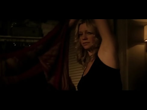 Amy Smart in Justified