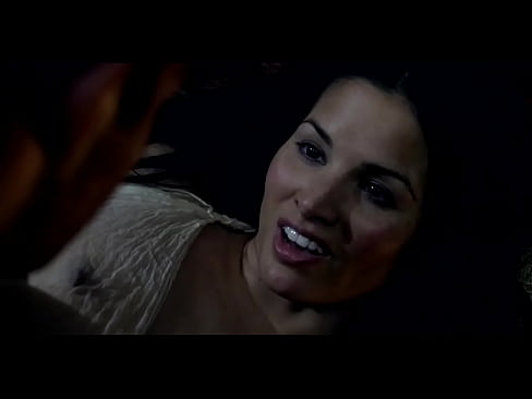 Katrina Law - Spartacus: Vengeance E02 (2012)