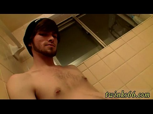 Big muscle man gay dick Wet And Sticky Fun In The Bathroom