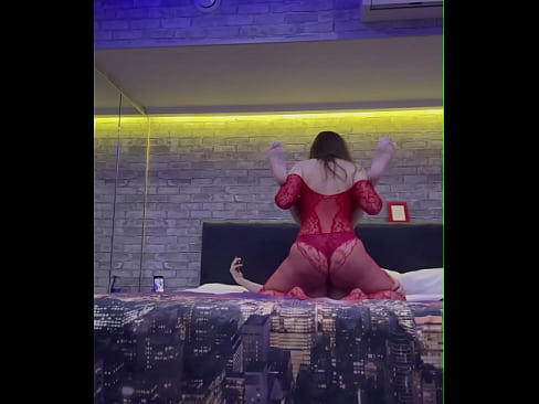 Hot fuck of two bitches with big asses in a hotel