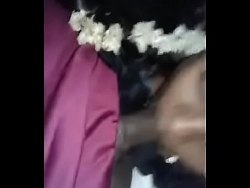 Bhabhi Giving Blowjob to her Boyfriend [myhotporn.com]