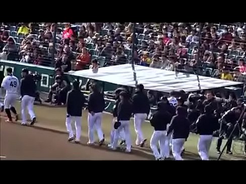 阪神タイガース 森越祐人選手の面白パフォーマンス