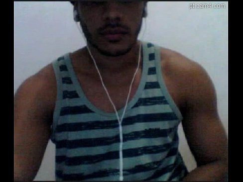 Gostoso se exibindo no Cam4. Não mostra pica