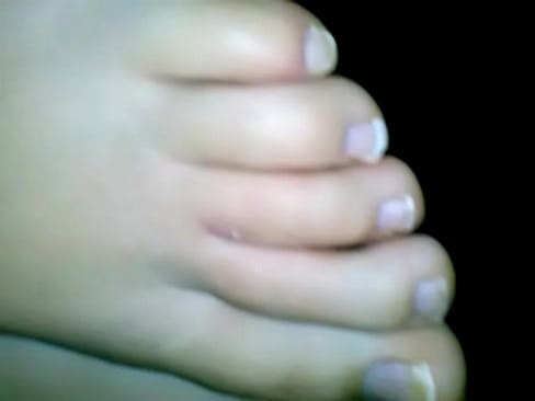wifes toes -painted