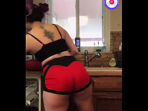 Fire kitten BIGO live has a hypnotizing whooty