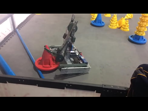 Cogidon vex robot a cono del equipo contrario (GG-BOT)