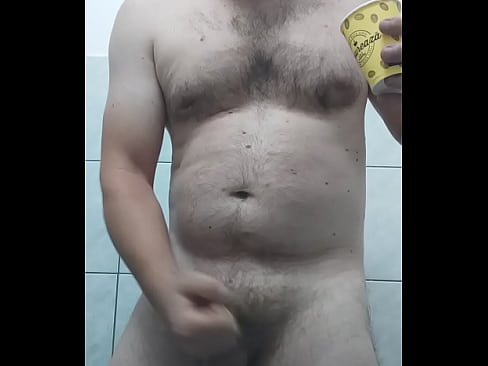 Imi place foarte mult sa ma masturbez la webcam si sa imi beau pisatul si sperma !
