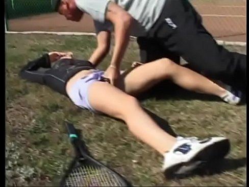 Sporty slut with fair hair get some special tennis lessons after ancle injury