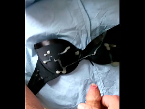 amateur men cum bra