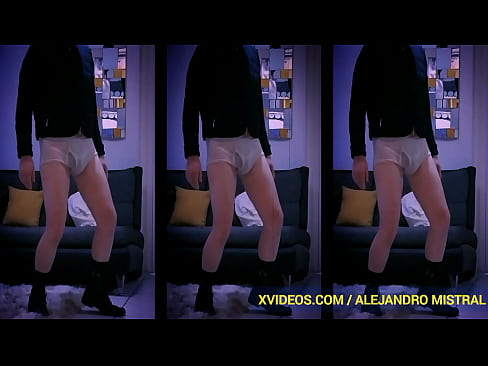 Alejandro en calzoncillos blancos video gay