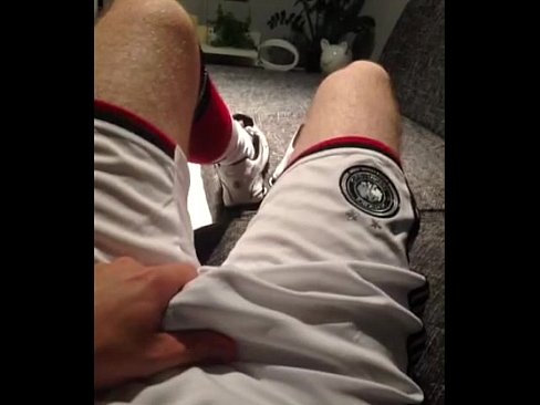 Footballer jerking in DFB (Germany) Soccer outfit, Nike Shox, Airmax