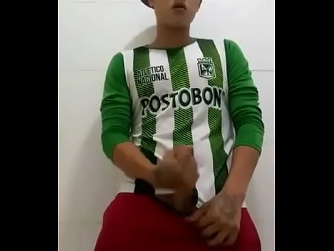 Espero disfruten de este chico hetero