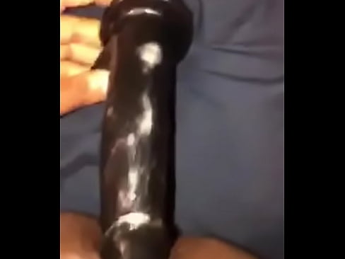 BBC PUTS DILDO IN CHOCOLATE BOOTY FOR WIFE TO SQUIRT ON