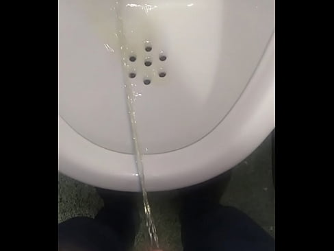 MY BOYFRIEND PISSING