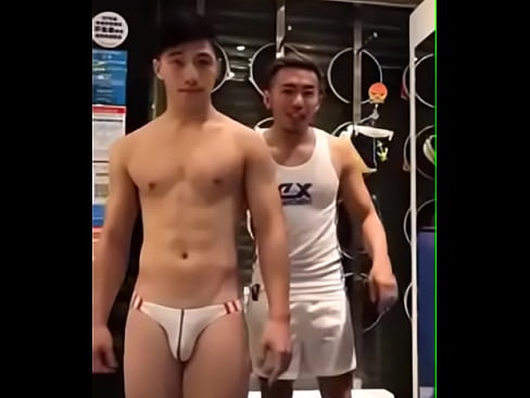 sell underwear (呂重毅參加內褲新品直播秀)