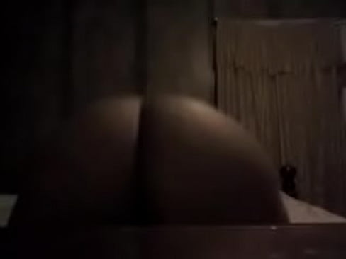 twerking that ass for