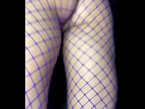 Round Ass Girl Fishnet Bodysuit Slow Mo Twerking