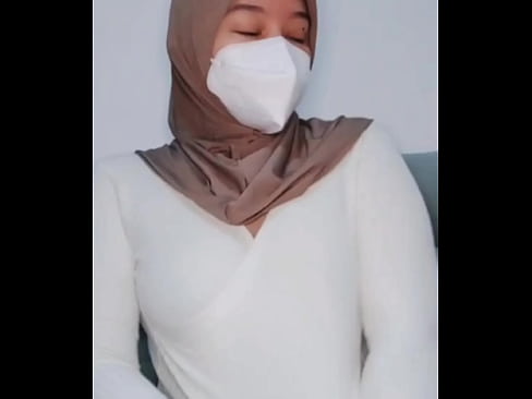 Diajak ngentot teman kerja saat kantor sepi, ceweknya nakal banget dan cantik berhijab