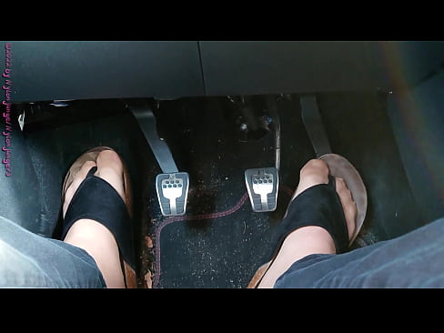 Nylon feet and toe separators in the car