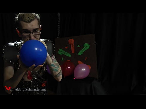 TWINK BALLOONS WARE DILDO SHOOTING