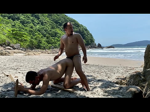 gnomoleitador sex in the beach