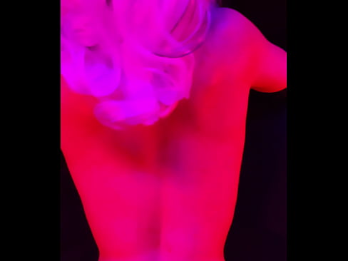 Demon twerk fucking {Roxy Lights}